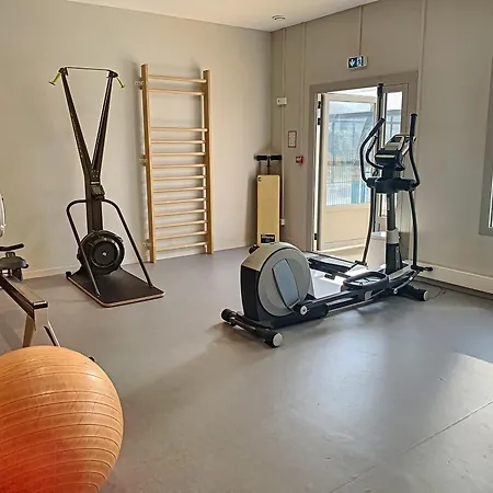 Mobil-home Confort 4 Pers, A 200m Plage, Terrasse, Piscine Chauffee, Parking, Wi-fi Gratuit - Fr-1-361a-83 * 瑞卢维尔莱潘