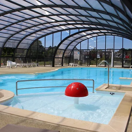 度假居 Mobil-home Confort 4 Pers, A 200m Plage, Terrasse, Piscine Chauffee, Parking, Wi-fi Gratuit - Fr-1-361a-83