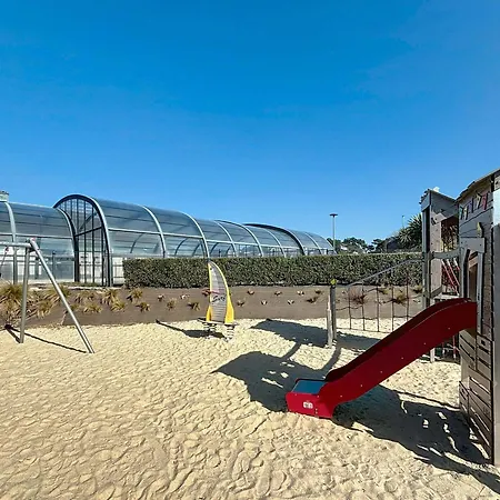 Prázdninový dům Mobil-home Confort 4 Pers, A 200m Plage, Terrasse, Piscine Chauffee, Parking, Wi-fi Gratuit - Fr-1-361a-83 Jullouville-les-Pins