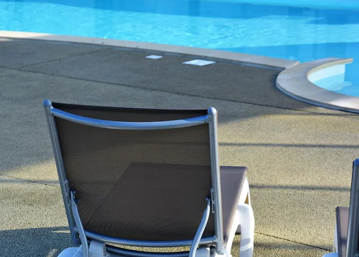 Mobil-home Confort 4 Pers, A 200m Plage, Terrasse, Piscine Chauffee, Parking, Wi-fi Gratuit - Fr-1-361a-83 度假居 *